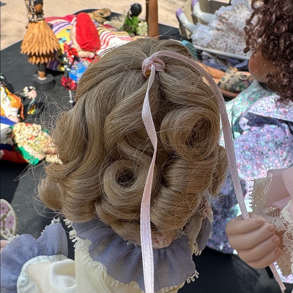 Victorian Style Porcelain Doll Set with Pink and Cream Dresses - Picture 8 of 8